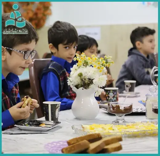 مدرسه علامه طباطبایی (ونک)، زنگ صبحانه پیش دبستان و دبستان علامه طباطبایی در سلف